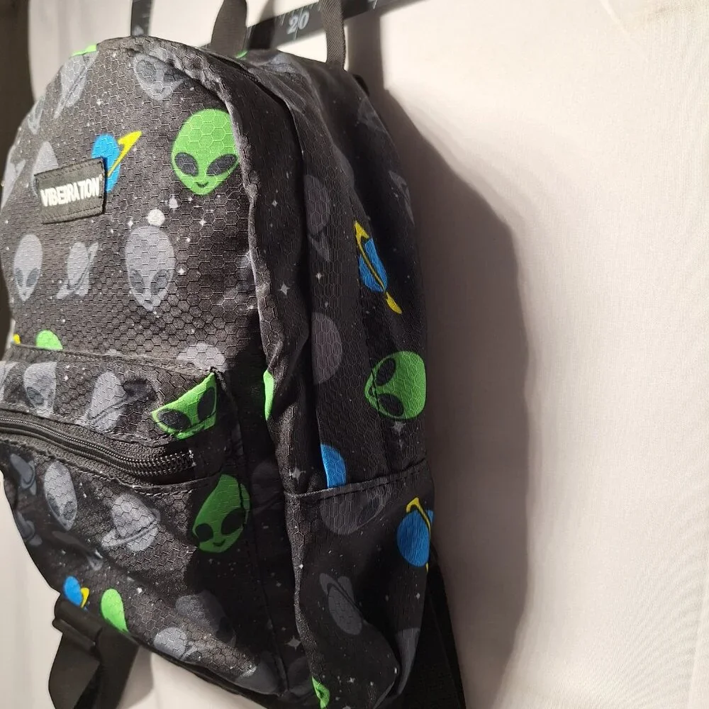 Vibedration Hydration Backpack w/o bladder - Small Size - Aliens - Used